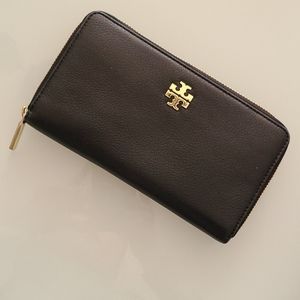 Tory Burch zipped long wallet